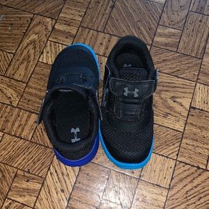 Toddler boys under armor sneakers